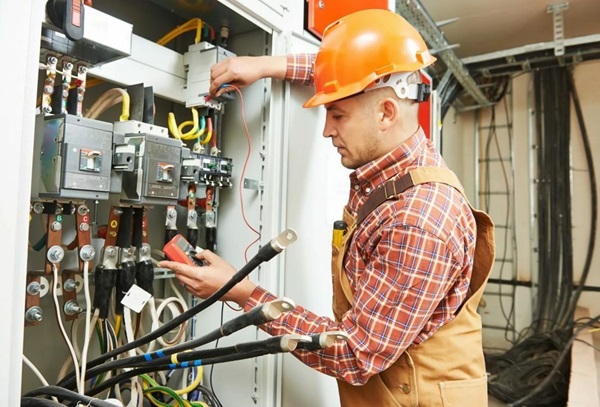 Монтаж електрики